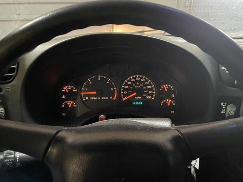 Used 2002 Chevrolet Blazer LS w/ Preferred Equipment Group image 26