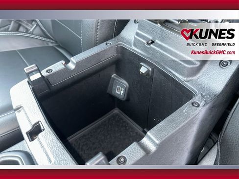 Used 2022 Jeep Wrangler Unlimited Sahara 4xe w/ Cold Weather Group image 29