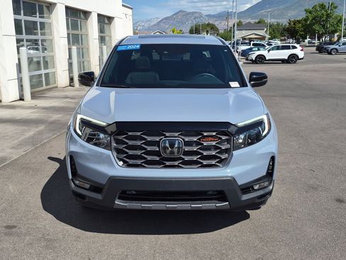 Used 2024 Honda Ridgeline TrailSport image 11