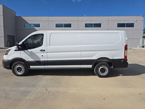 New 2025 Ford Transit 250 Low Roof w/ Load Area Protection Package RWD image 5