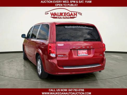 Used 2013 Dodge Grand Caravan SE FWD image 4