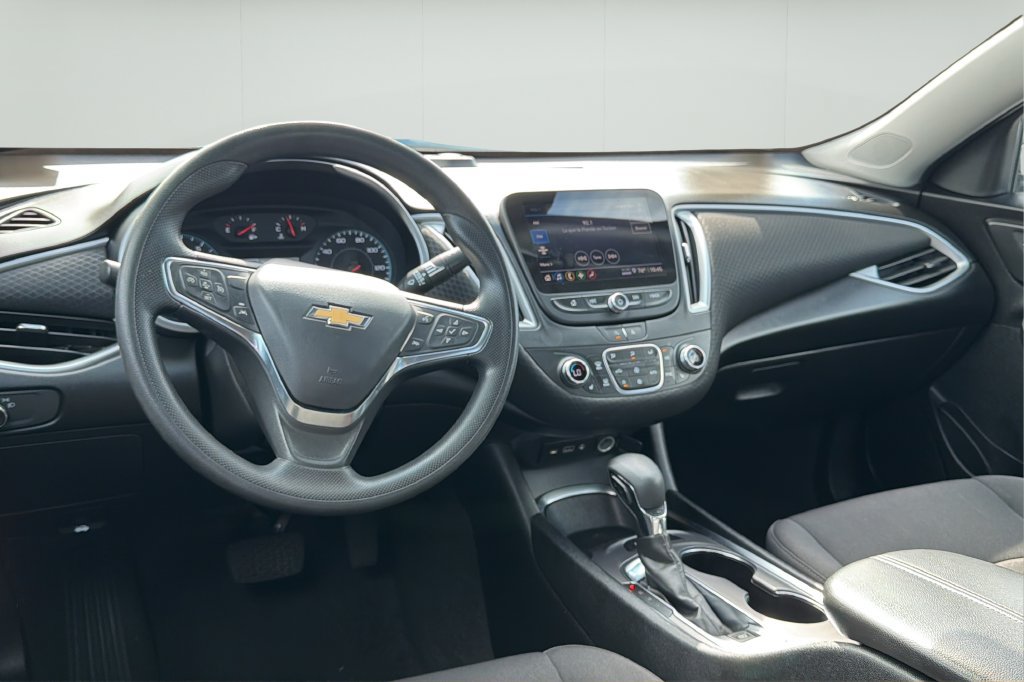 Used 2024 Chevrolet Malibu LT FWD image 20