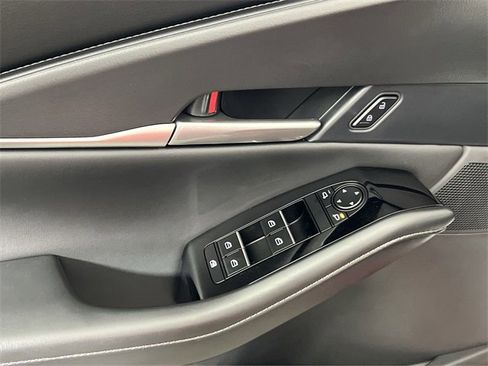 Certified 2025 MAZDA CX-30 AWD 2.5 S w/ Select Sport Pkg image 13