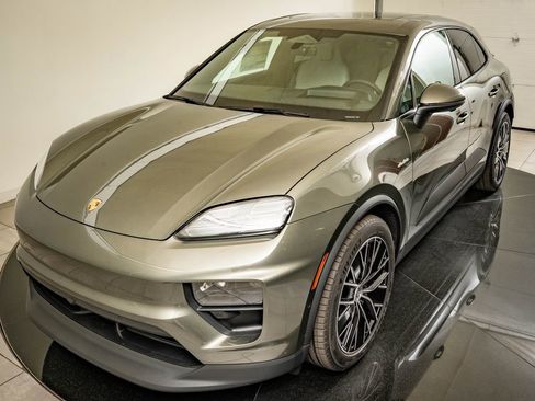 New 2026 Porsche Macan 4 Electric AWD/4WD image 52