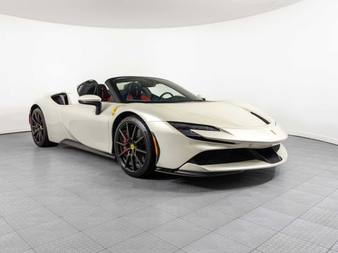 Used 2025 Ferrari SF90 Spider AWD/4WD image 20