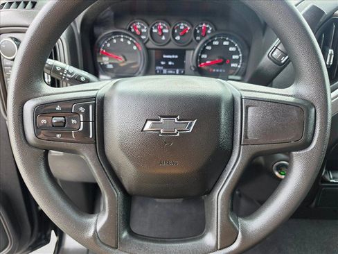 Used 2025 Chevrolet Silverado 1500 Custom Trail Boss w/ Turbomax Blackout Package AWD/4WD image 25