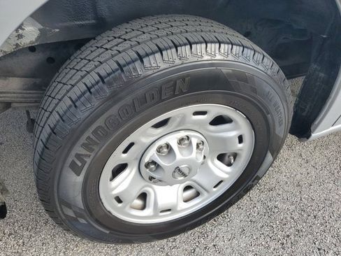 Used 2019 Nissan NV 1500 SV RWD image 12