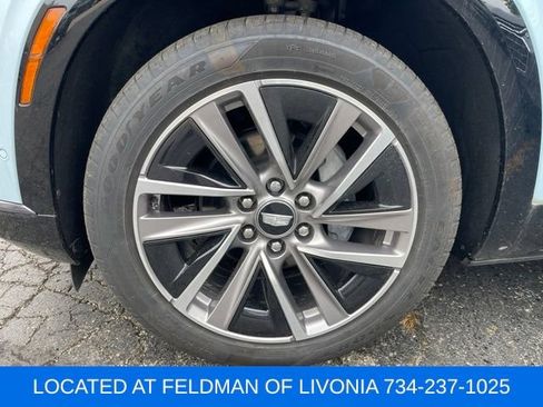 Used 2026 Cadillac Vistiq Sport w/ LPO, Floor Liner Package AWD/4WD image 5