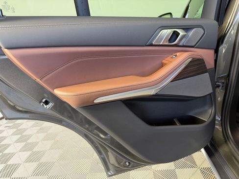 Used 2026 BMW X5 xDrive40i w/ Climate Comfort Package image 26