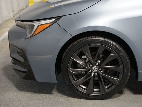 Used 2023 Toyota Corolla SE image 5