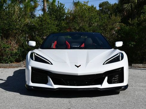 Used 2024 Chevrolet Corvette E-Ray Convertible w/ 3LZ AWD/4WD image 56