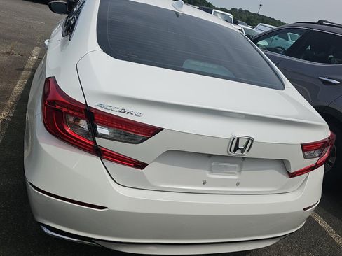 Used 2019 Honda Accord LX image 5