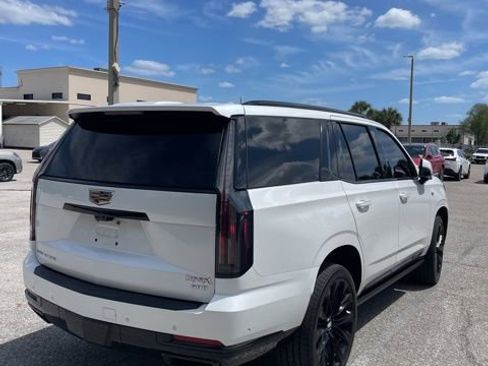 Used 2025 Cadillac Escalade Sport w/ Touring Package image 4