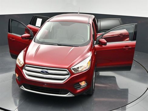 Used 2019 Ford Escape SE FWD image 36