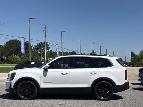 Used 2022 Kia Telluride SX w/ SX Prestige Package AWD/4WD image 14