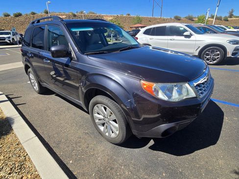 Used 2012 Subaru Forester 2.5X Premium AWD/4WD image 10