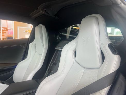 Used 2022 Chevrolet Corvette Stingray Preferred Cpe w/ 2LT image 19