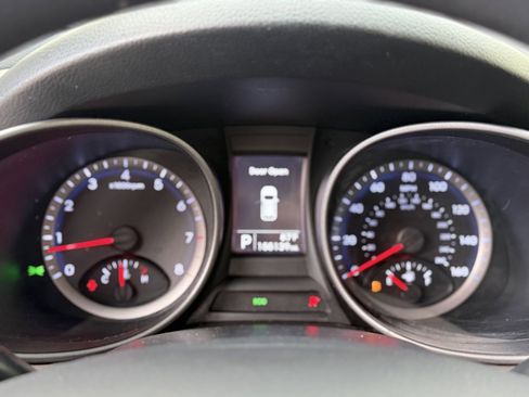 Used 2015 Hyundai Santa Fe Sport w/ Option Group 02 FWD image 36