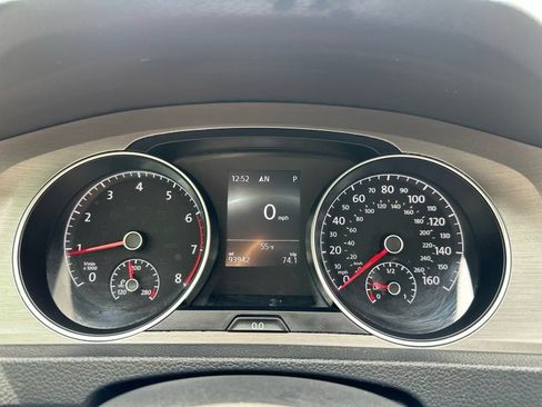 Used 2015 Volkswagen Golf S FWD image 16
