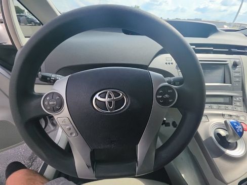 Used 2015 Toyota Prius Three FWD image 16