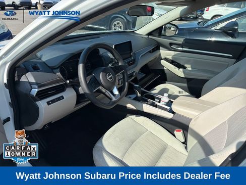 Used 2023 Nissan Altima 2.5 SV FWD image 13