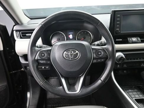 Used 2019 Toyota RAV4 XLE Premium w/ Cold Weather Package AWD/4WD image 21