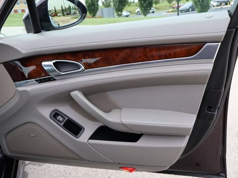 Used 2013 Porsche Panamera GTS AWD/4WD image 12