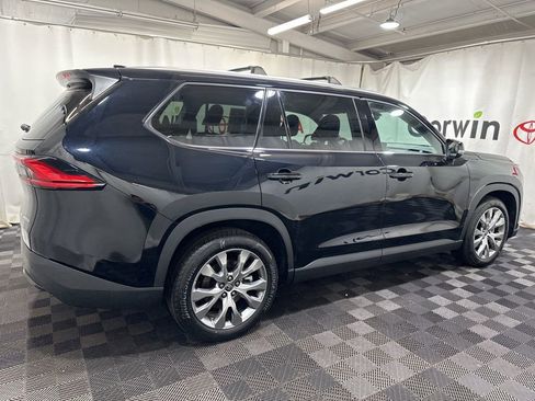 Used 2024 Toyota Grand Highlander Limited image 8