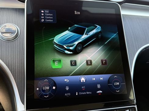 Used 2024 Mercedes-Benz CLE 300 4MATIC Cabriolet image 8