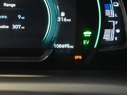 Used 2020 Hyundai Ioniq SEL image 20