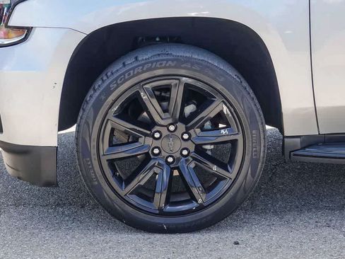 Used 2015 Chevrolet Tahoe LTZ RWD image 9