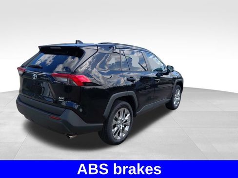Used 2019 Toyota RAV4 XLE Premium w/ Advanced Technology Package AWD/4WD image 17