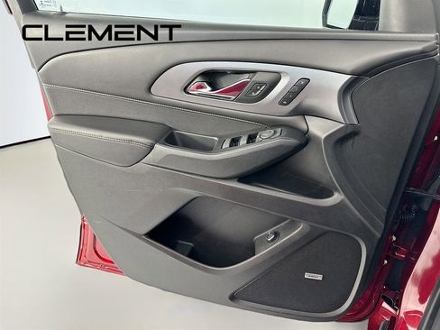 Used 2018 Chevrolet Traverse Premier w/ Driver Confidence II Package image 27