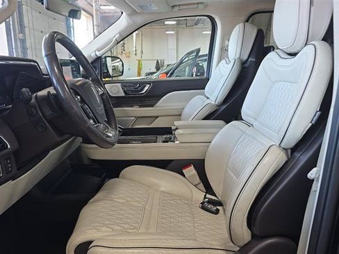 Used 2020 Lincoln Navigator Black Label AWD/4WD image 11