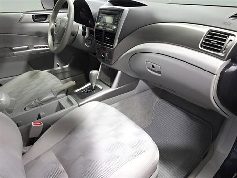 Used 2010 Subaru Forester 2.5X image 19
