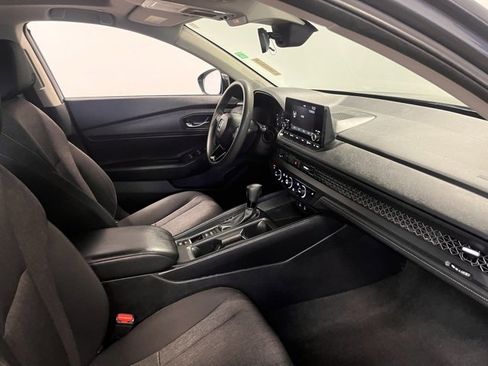 Used 2023 Honda Accord EX image 11