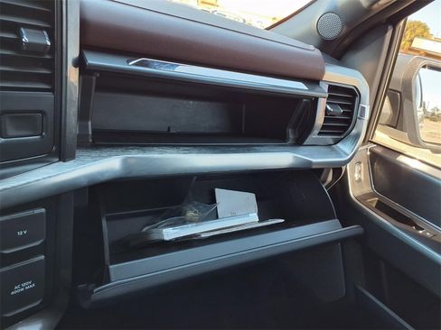 Used 2022 Ford F150 Lariat w/ Equipment Group 502A High image 36