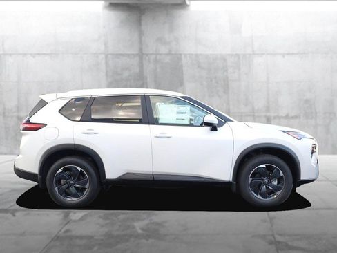 New 2026 Nissan Rogue SV w/ SV Premium Package image 5