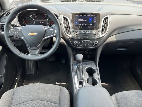 Used 2024 Chevrolet Equinox LT FWD image 13