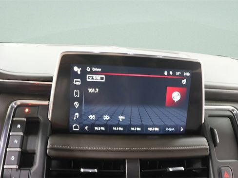 Used 2023 GMC Yukon SLT w/ Max Trailering Package image 11