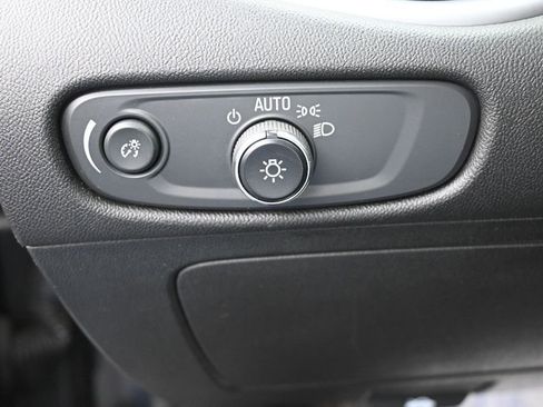 Used 2023 Chevrolet Malibu LT FWD image 18