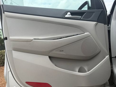 Used 2020 Hyundai Tucson Sport image 13