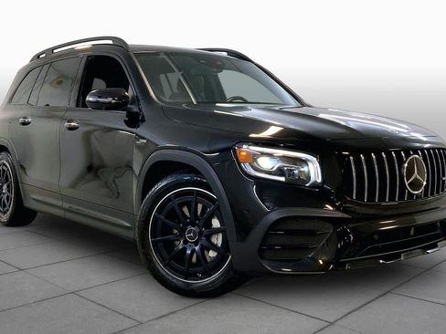 Used 2022 Mercedes-Benz GLB 35 AMG 4MATIC image 2