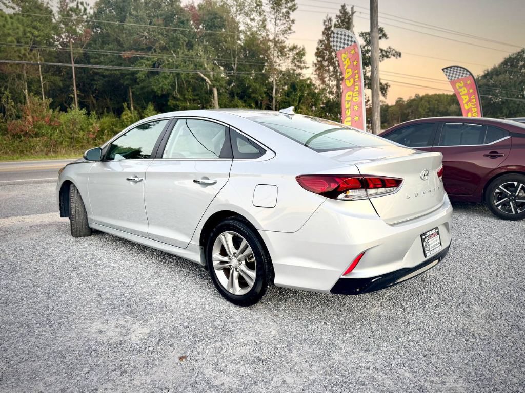 Used 2018 Hyundai Sonata SEL w/ Tech Package 02 FWD image 2