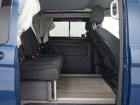 Used 2021 Mercedes-Benz Metris Passenger image 13