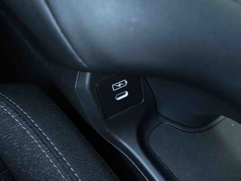 Used 2026 Honda HR-V LX image 28