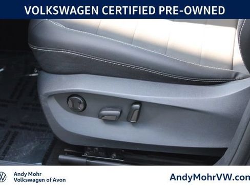 Used 2023 Volkswagen Taos SE FWD image 16