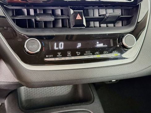 Used 2024 Toyota Corolla LE FWD image 20