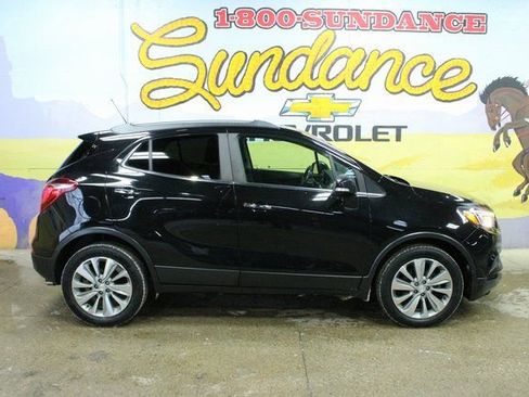 Used 2018 Buick Encore Preferred image 1