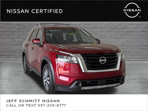 Certified 2024 Nissan Pathfinder SL AWD/4WD image 1